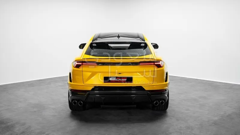 2023 لمبرجيني اوروس بيرفورمانتي