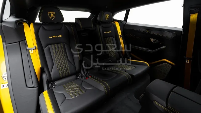 2023 لمبرجيني اوروس بيرفورمانتي