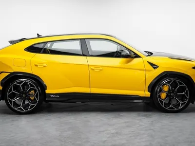 2023 لمبرجيني اوروس بيرفورمانتي