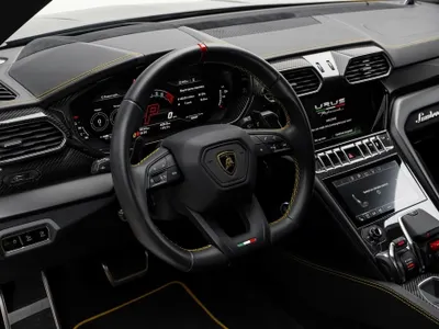 2023 لمبرجيني اوروس بيرفورمانتي