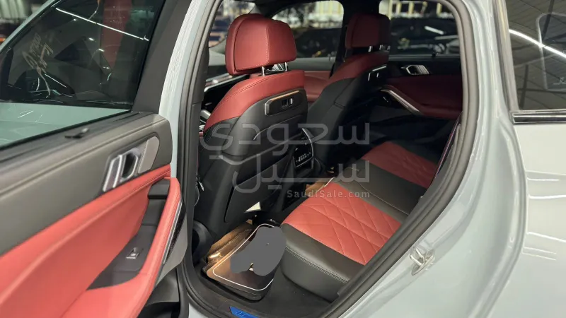 2024 بي ام دبليو الفئة اكس 6