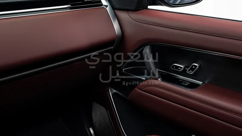 2025 لاند روفر رينج روفر اوتوبيوغرافي ال