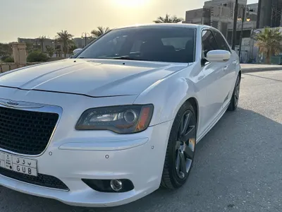2013 كرايسلر 300 اس ار تي 8