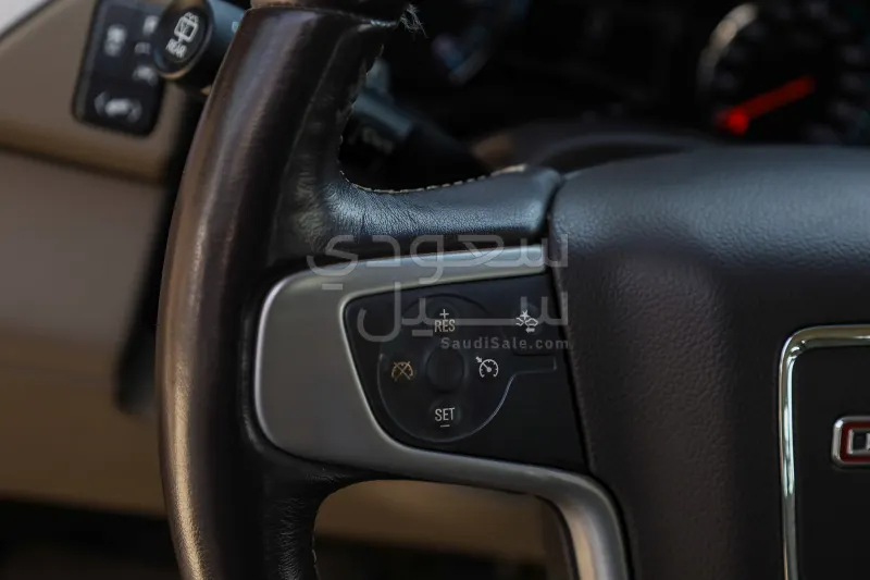 2019 جي ام سي يوكون اس ال اي