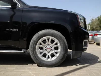 2018 جي ام سي يوكون اس ال اي