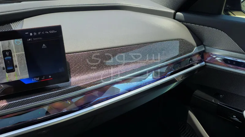 2026 بي ام دبليو الفئة السابعة 735 إل أي