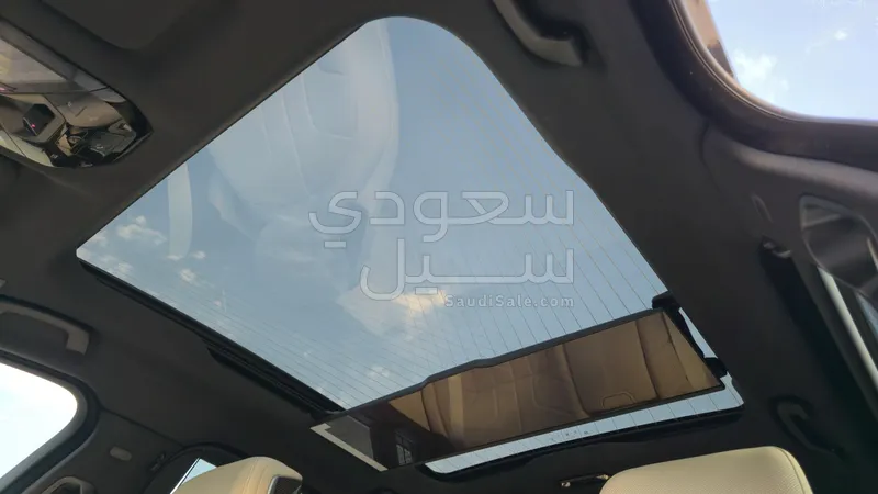 2026 بي ام دبليو الفئة السابعة 735 إل أي