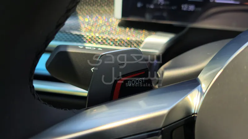 2026 بي ام دبليو الفئة السابعة 735 إل أي