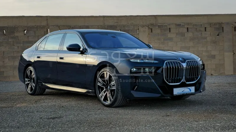 2026 بي ام دبليو الفئة السابعة 735 إل أي