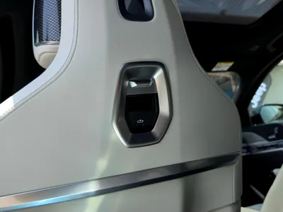 2026 بي ام دبليو الفئة السابعة 735 إل أي