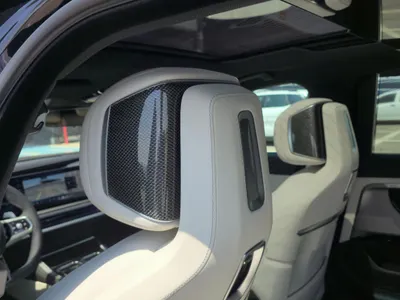 2026 بي ام دبليو الفئة السابعة 735 إل أي