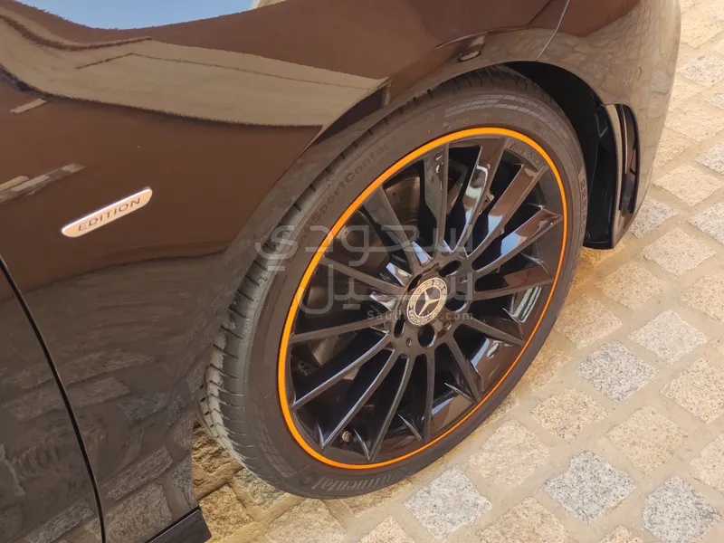 2020 مرسيدس - بنز سي إل أي 200 الاصدار الاول