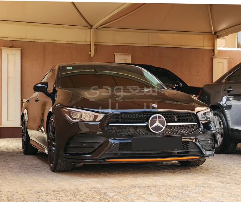 2020 مرسيدس - بنز سي إل أي 200 الاصدار الاول