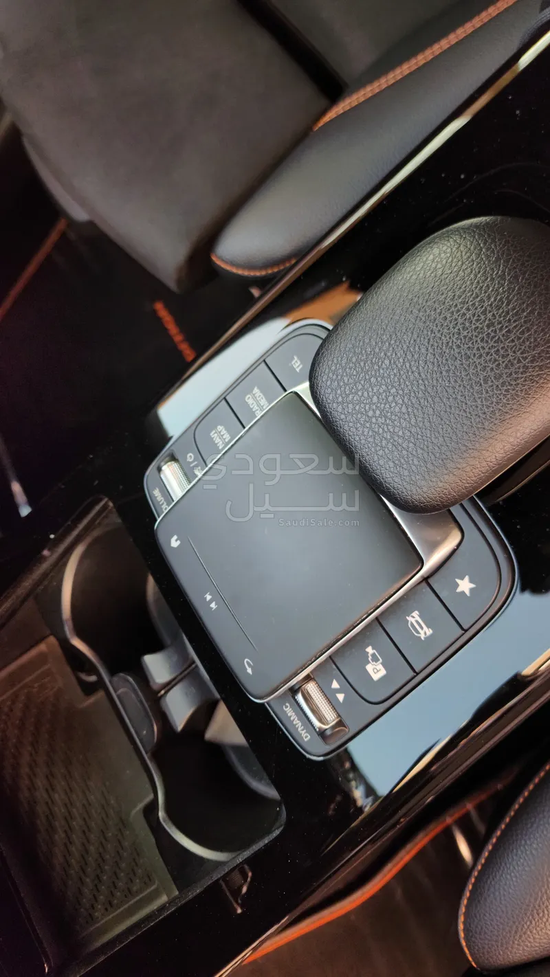 2020 مرسيدس - بنز سي إل أي 200 الاصدار الاول