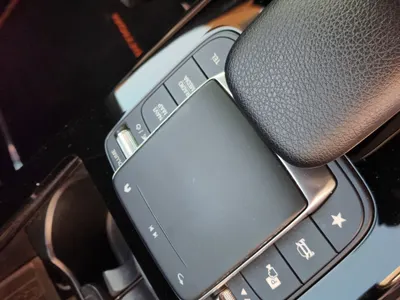 2020 مرسيدس - بنز سي إل أي 200 الاصدار الاول