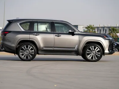 2025 لكزس إل إكس 600