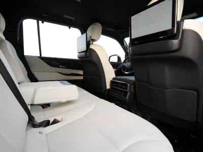 2025 لكزس إل إكس 600