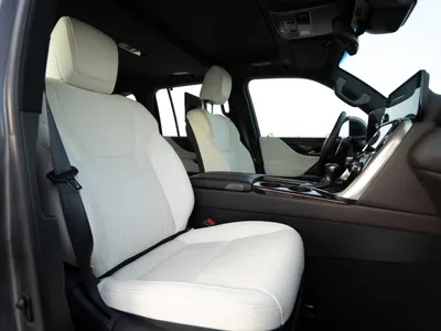 2025 لكزس إل إكس 600