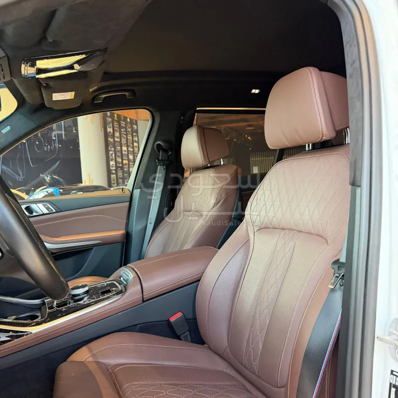 2024 بي ام دبليو الفئة اكس 7