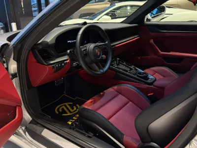 2026 بورش 911 كاريرا