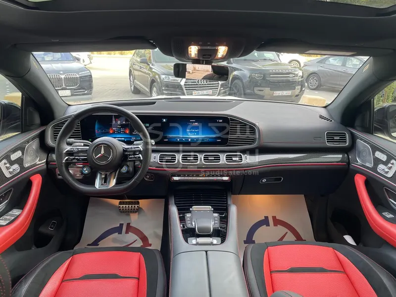 2024 مرسيدس - بنز جي إل إي 53 أي إم جي