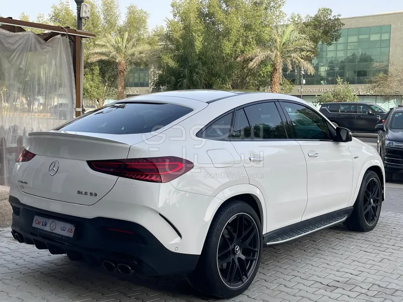 2024 مرسيدس - بنز جي إل إي 53 أي إم جي