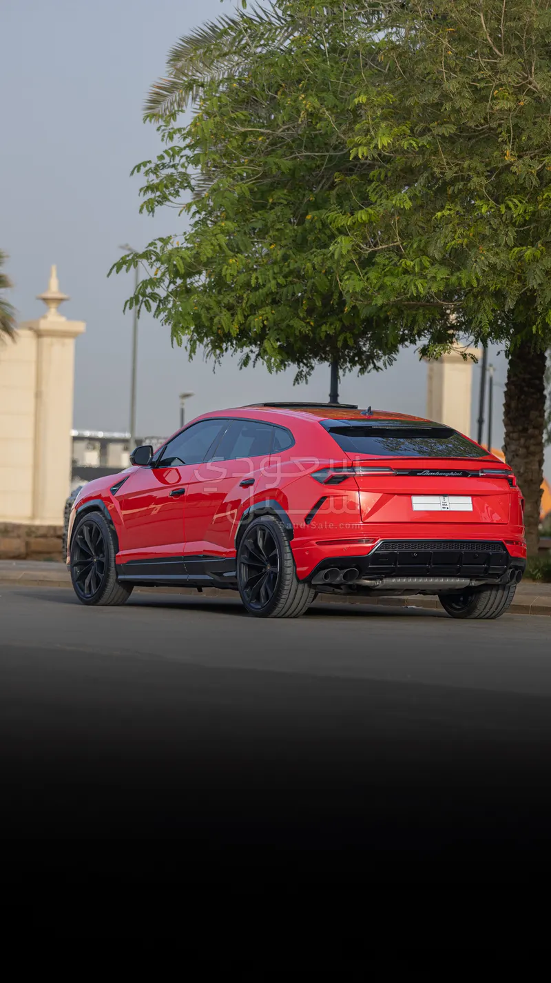 2019 Lamborghini URUS