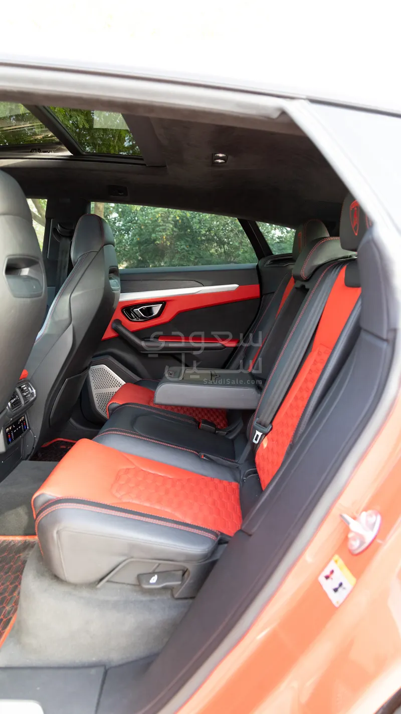 2019 Lamborghini URUS