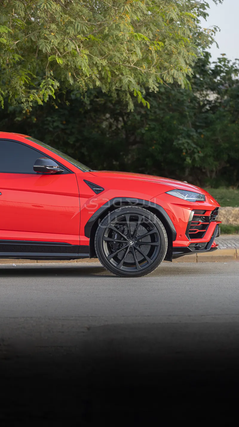 2019 Lamborghini URUS