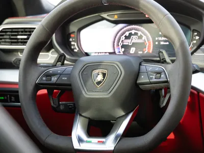 2019 Lamborghini URUS