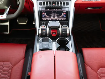 2019 Lamborghini URUS