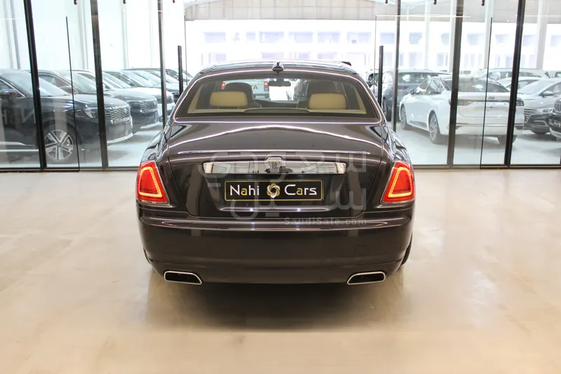 2011 رولز رويس قوست