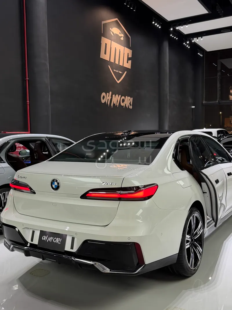 2025 بي ام دبليو الفئة السابعة 740 إل أي