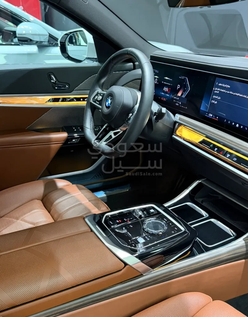 2025 بي ام دبليو الفئة السابعة 740 إل أي