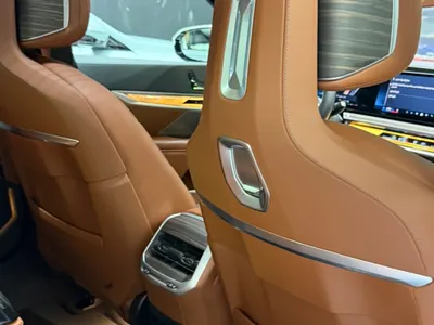 2025 بي ام دبليو الفئة السابعة 740 إل أي