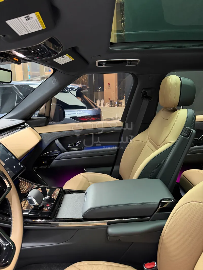 2025 لاند روفر رينج روفر سبورت اتش اس اي