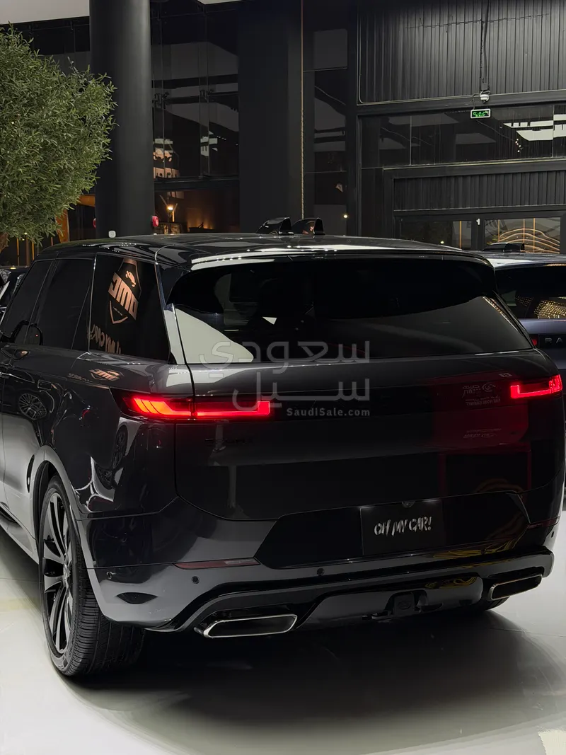 2025 لاند روفر رينج روفر سبورت اتش اس اي