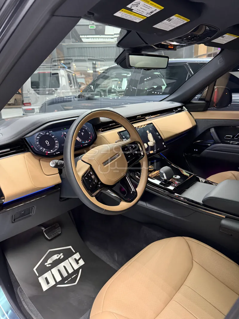 2025 لاند روفر رينج روفر سبورت اتش اس اي