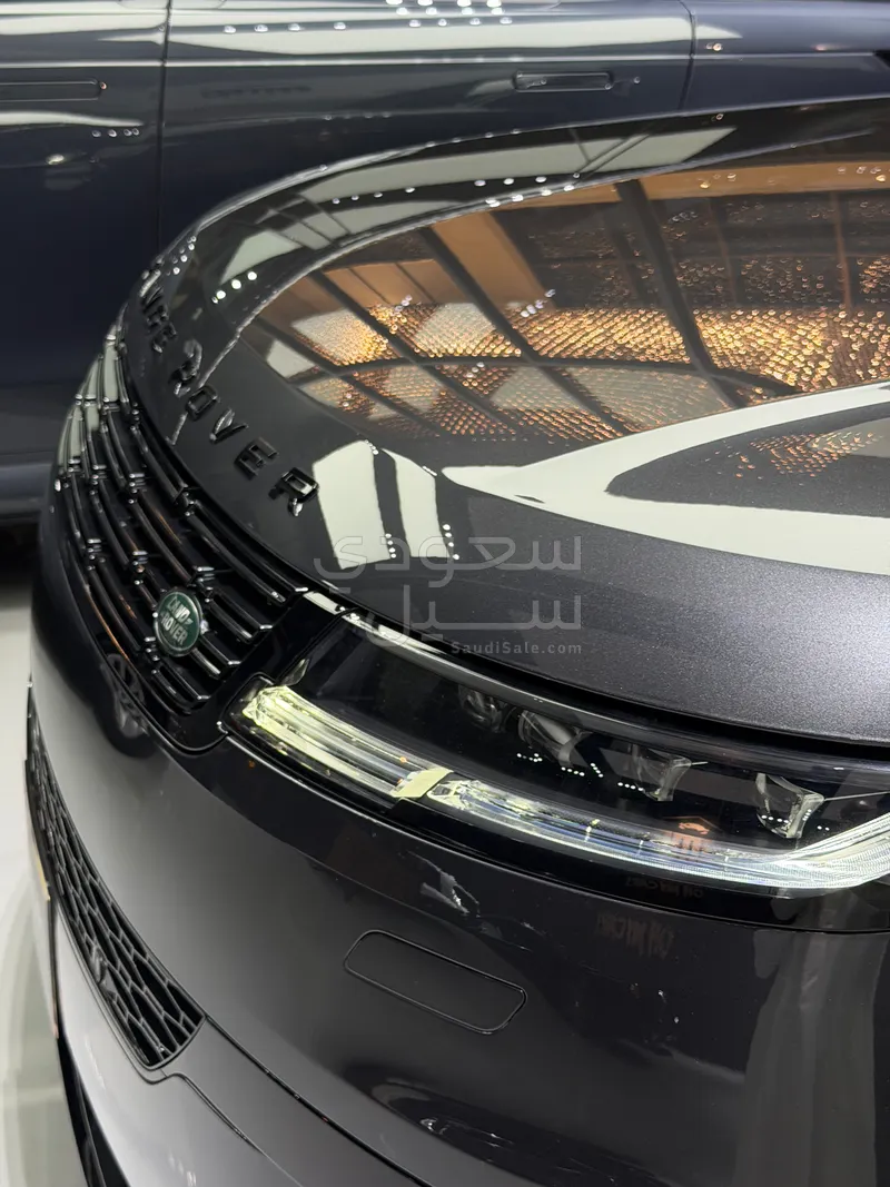 2025 لاند روفر رينج روفر سبورت اتش اس اي