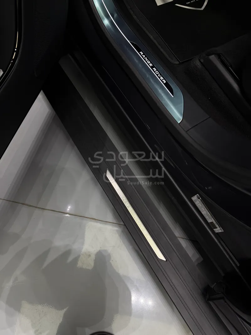 2025 لاند روفر رينج روفر سبورت اتش اس اي