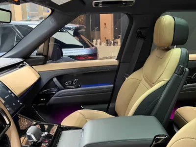 2025 لاند روفر رينج روفر سبورت اتش اس اي