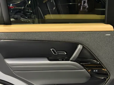 2025 لاند روفر رينج روفر سبورت اتش اس اي