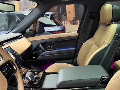 2025 لاند روفر رينج روفر سبورت اتش اس اي