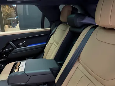 2025 لاند روفر رينج روفر سبورت اتش اس اي