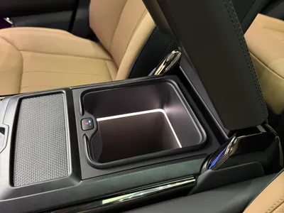 2025 لاند روفر رينج روفر سبورت اتش اس اي