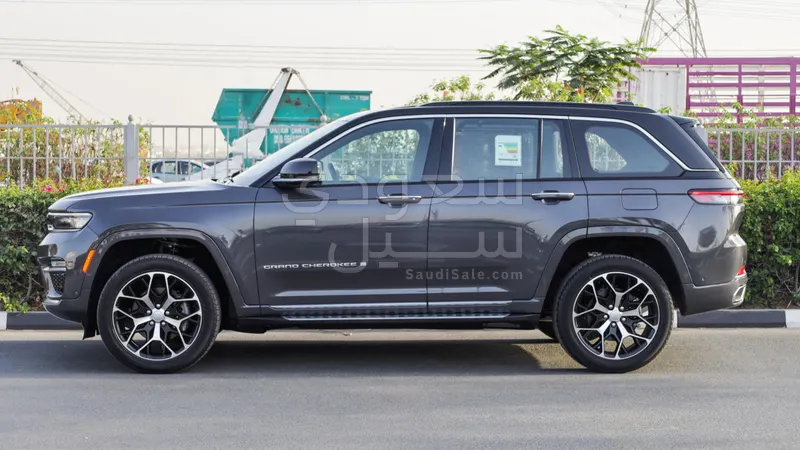 2025 جييب جراند شيروكي ساميت