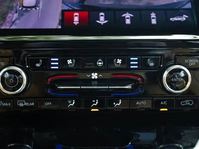 2025 جييب جراند شيروكي ساميت