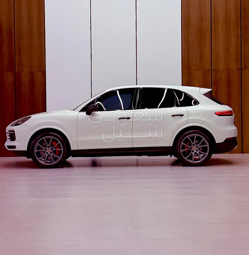 2019 بورش كايين اس