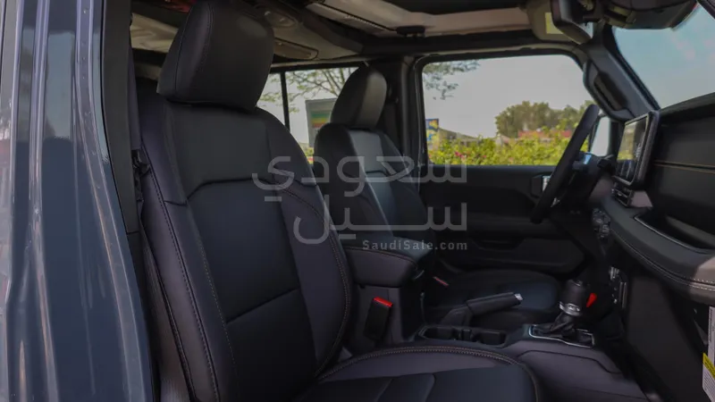2026 جييب رانجلر صحارى