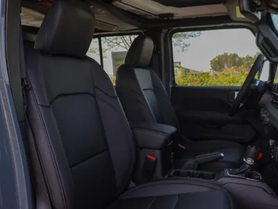 2026 جييب رانجلر صحارى